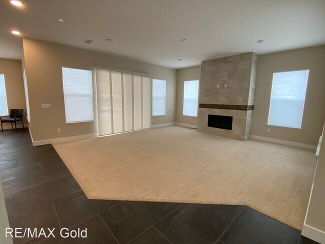 Building Photo - 3 br, 2.5 bath House - 8769 Larkhaven Trail