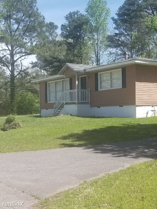 Primary Photo - 84 Cash Dr