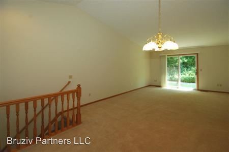 Building Photo - 3919 Long Dr
