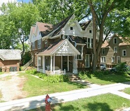 Building Photo - 1030 Jenifer St