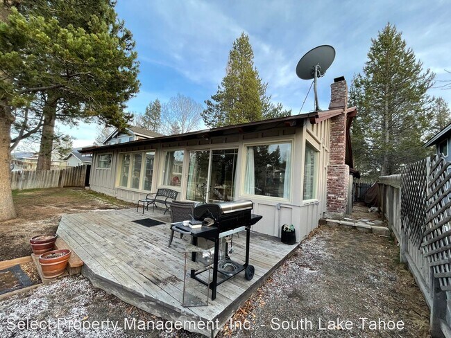 Foto del edificio - 3 br, 2 bath House - 2227 Venice Dr