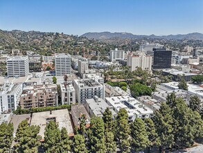 Building Photo - Pinewood Lane Apartments