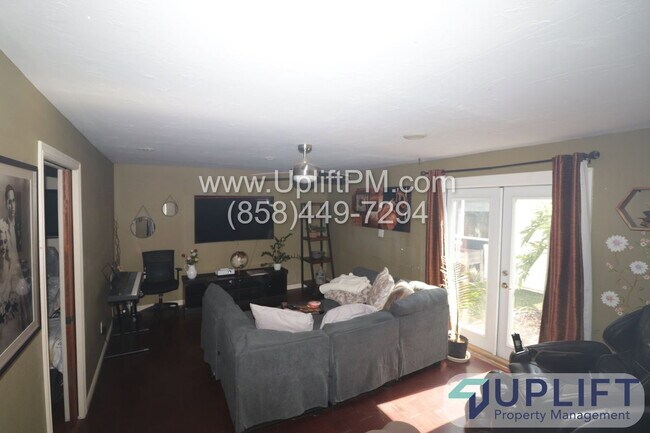 Foto del edificio - 2655 Chauncey Dr