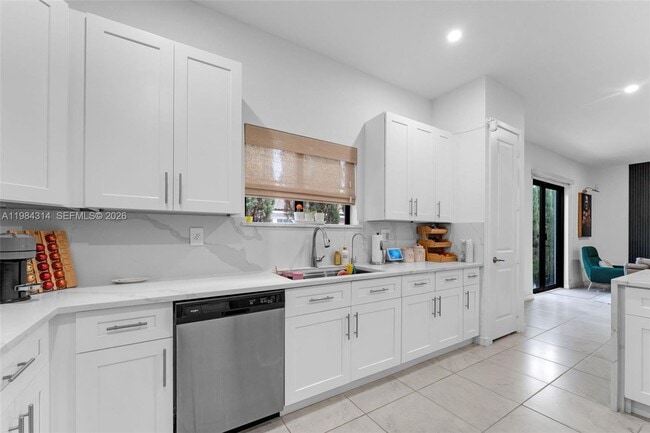 Photo - 17805 SW 114th Ct House