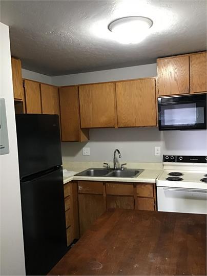 Primary Photo - 202 Bear River Dr