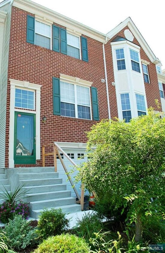 1116 Stafford St, Mahwah, NJ 07430 Condo for Rent in Mahwah, NJ