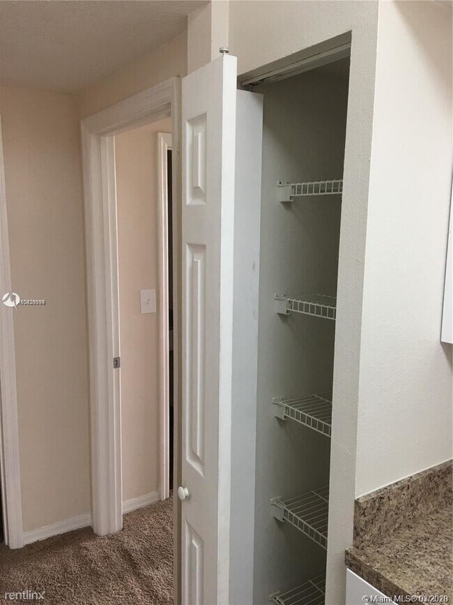 Building Photo - 2 br, 2 bath Condo - 11253 Pines Blvd