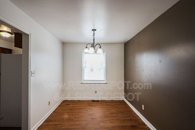 Foto del edificio - 2841 Ravenswood Dr