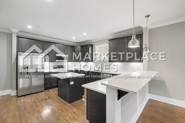 Building Photo - 114 Bell St