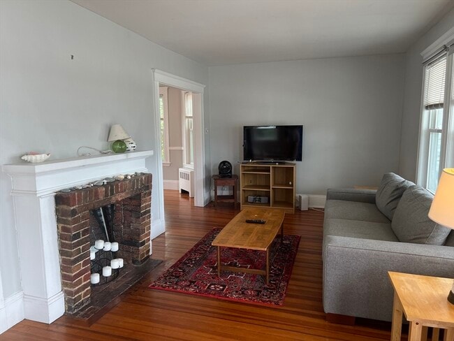 Building Photo - 138 Kenberma St