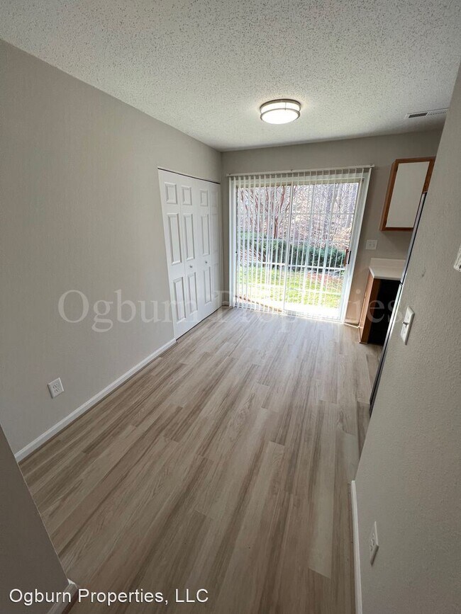 Foto del edificio - 3 br, 2 bath House - 4108 KENNISON VILLAGE DR