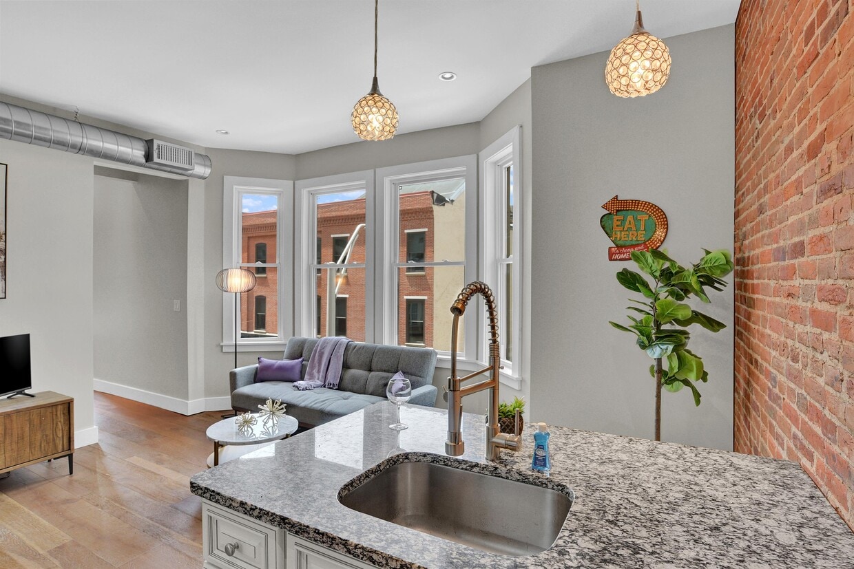 209211 Walnut St Unit 6, Harrisburg, PA 17101 Apartment for Rent in