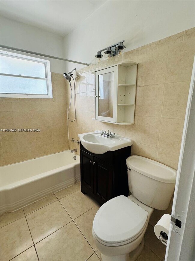 Foto del edificio - 1755 NE 116th Rd