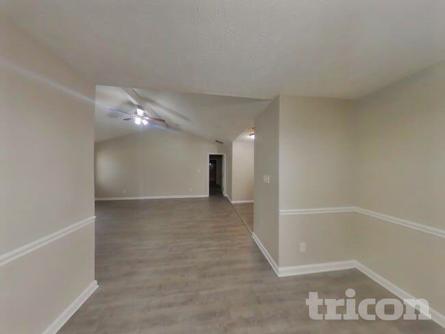 Foto del edificio - 850 Rambling Rose Ct NW