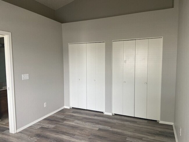 Foto del edificio - Private 2 bed Townhouse near University & Gilbert Rd in EastBrook community