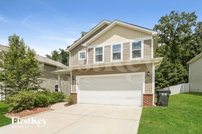 Foto del edificio - 8823 Balsam Bay Rd