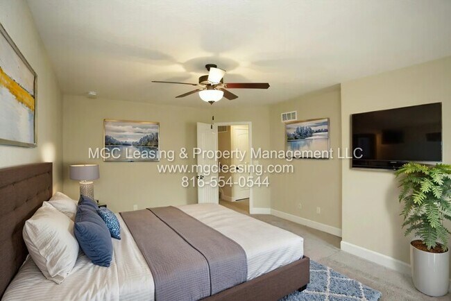 Foto del edificio - Eagle Creek Townhomes — Freshly Updated & Move-In Ready