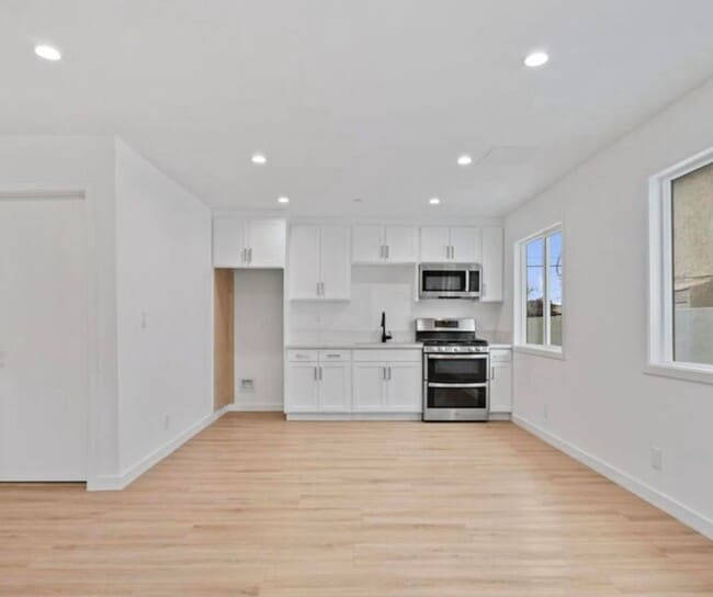 Foto del edificio - 10914 Columbus Ave