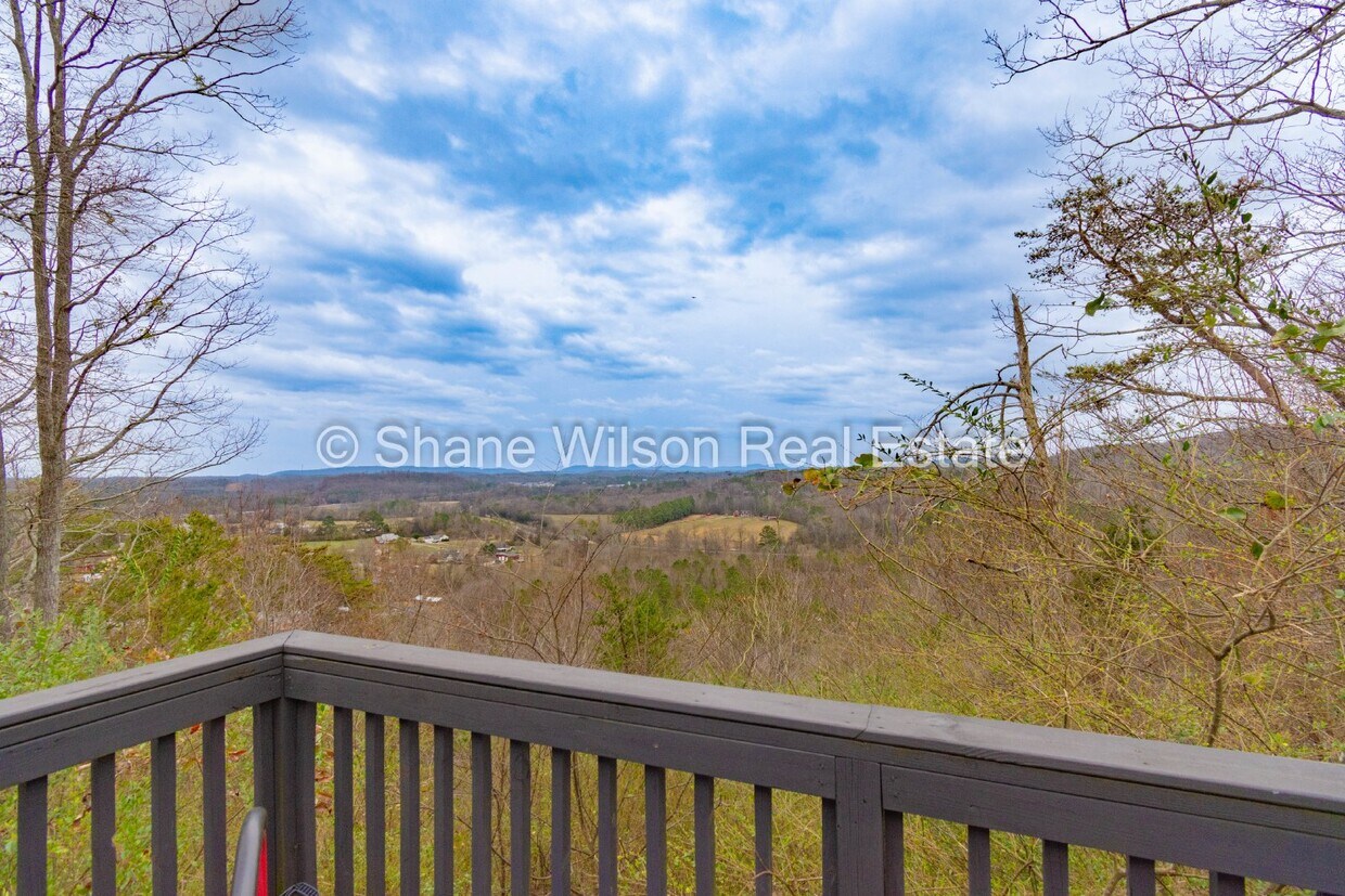 Check out the view from your back porch! Room for Rent in Ringgold