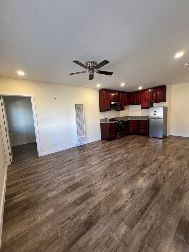 Living room / dining room/ kitchen - 327 W D St