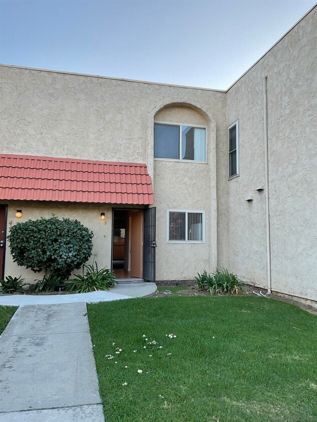 6831 Alvarado Rd Unit 3, San Diego, CA 92120 Condo for Rent in San