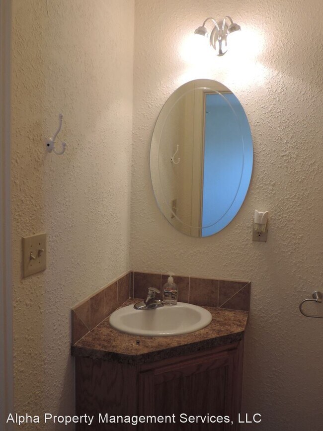 Foto del edificio - 3 br, 2 bath House - 223 Ming St