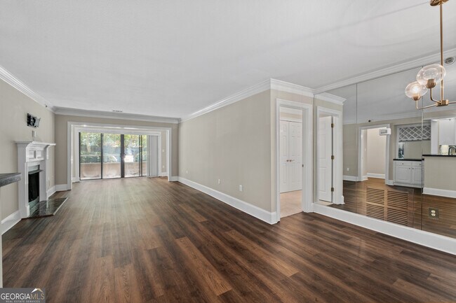 Foto del edificio - 1120 Highland Bluff Dr S E