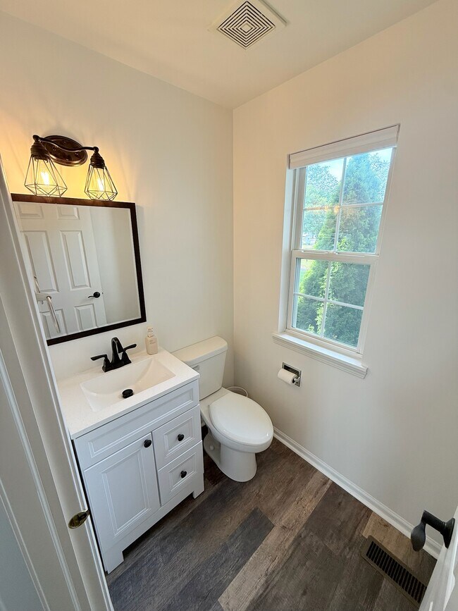 Foto del edificio - 2136 Orchard Ln