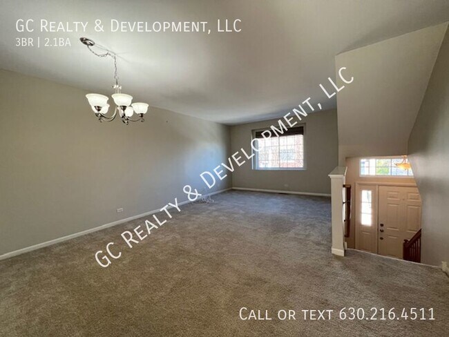 Building Photo - ***3 BDRM / 2.5 BTHS / 2.5 CAR GARAGE / 9 ...