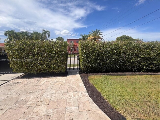 Foto del edificio - 1700 SW 16th Ter