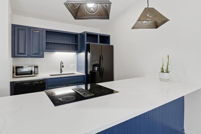 Foto del edificio - 100 Bay Point Dr