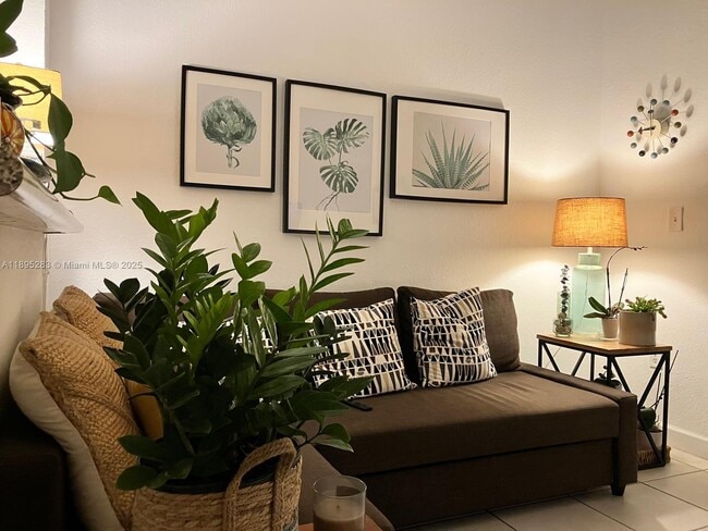 Foto del edificio - 17820 NW 73rd Ave
