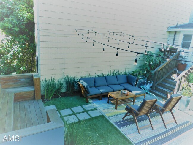 Foto del edificio - 4 br, 3 bath House - 777 Oak street