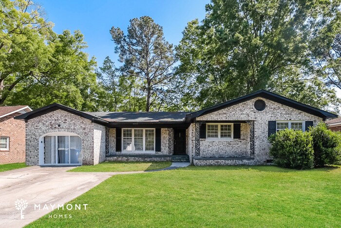 Foto principal - Charming 3-Bedroom Home