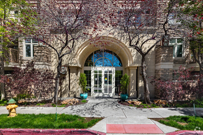 Building Entrance - The Parc at Gateway