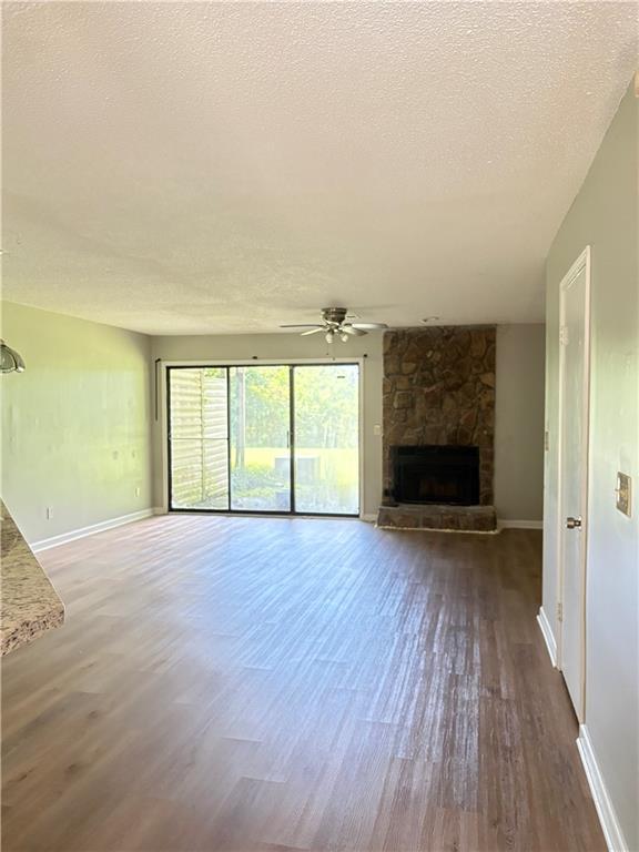 Foto del edificio - 3241 Tennington Pl