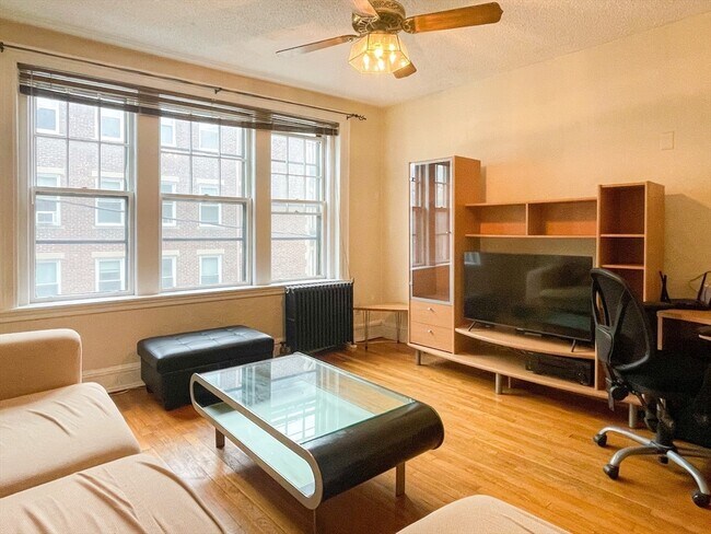 Foto del edificio - 114 Strathmore Rd