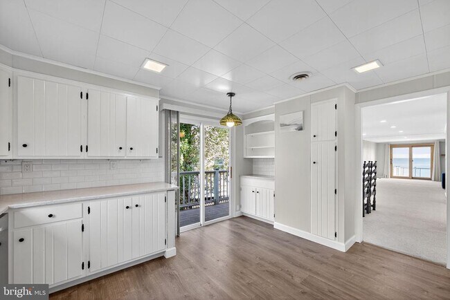 Foto del edificio - 7523 B St