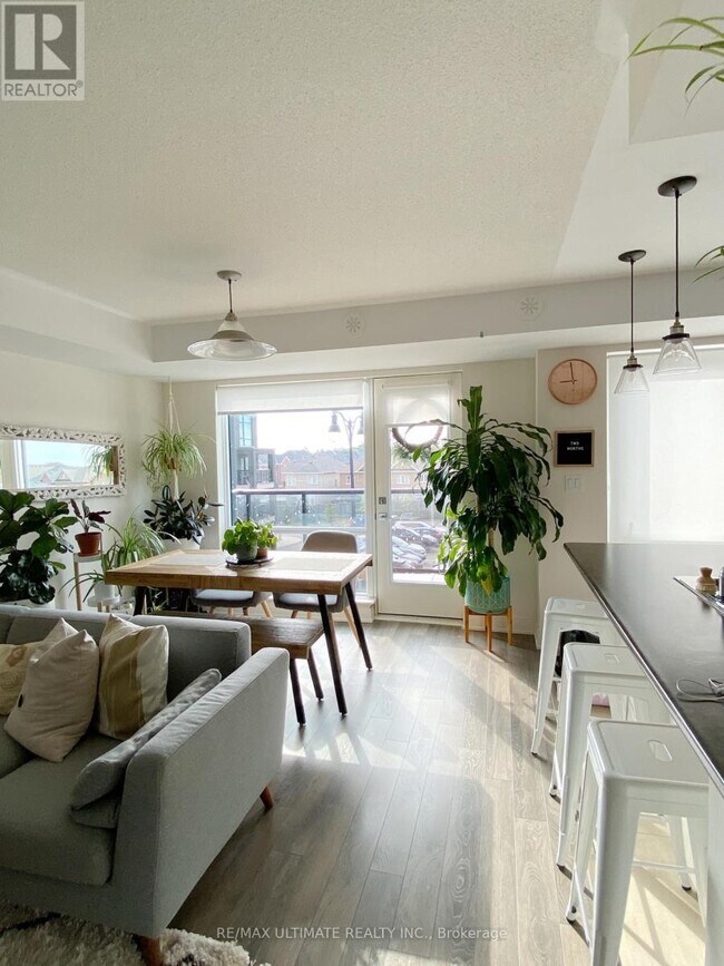 Photo du bâtiment - 100 Dufay Rd