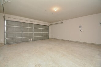Building Photo - 23410 Briarstone Hbr Trl