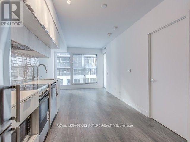 Photo principale - 181 Dundas St E