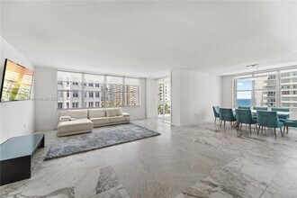 Building Photo - 5640 Collins Ave