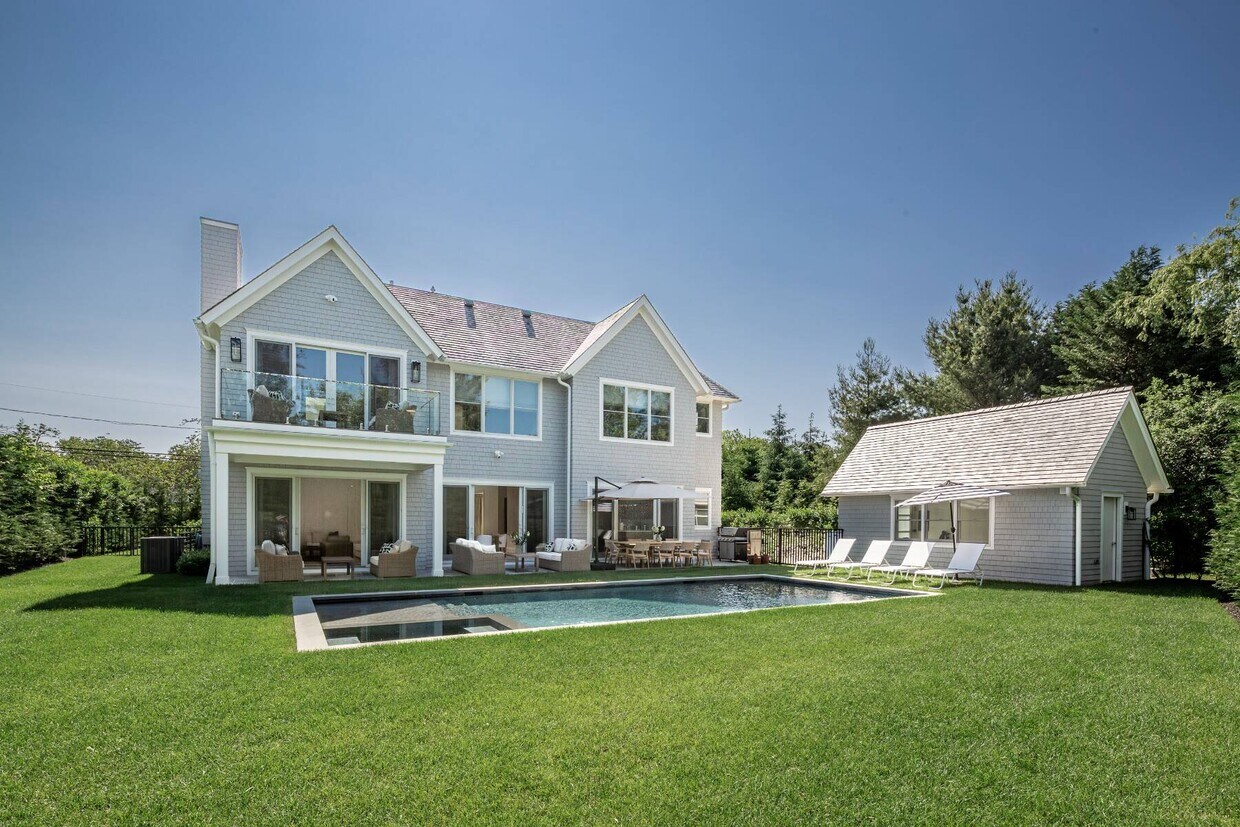 Foto principal - 82 Halsey Ln