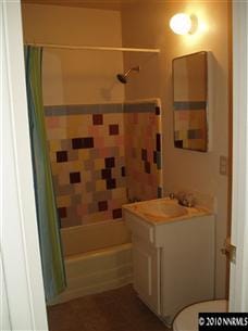  - 235 6th St