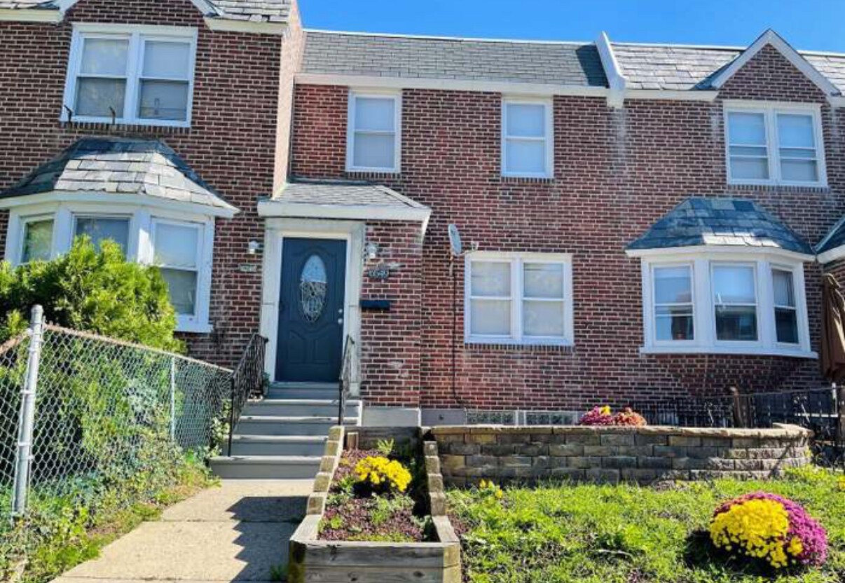 Foto principal - 6549 N Gratz St