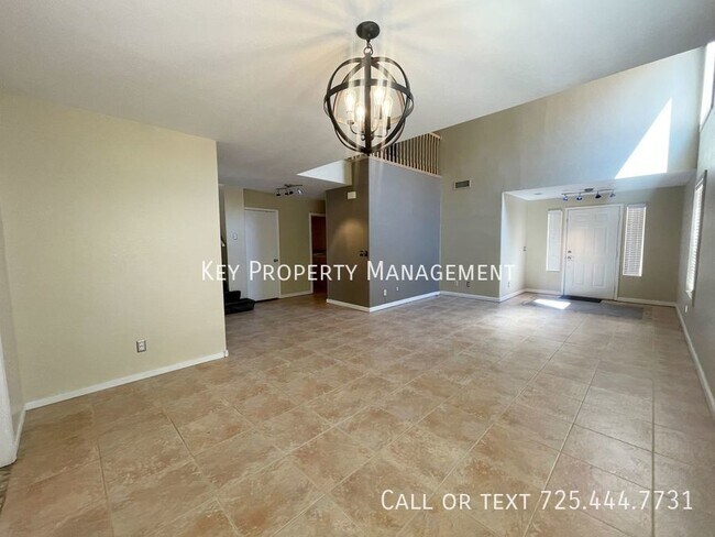 Building Photo - 4 BEDROOM 2.5 BATH 2 STORY HOME IN SUMMERLIN!