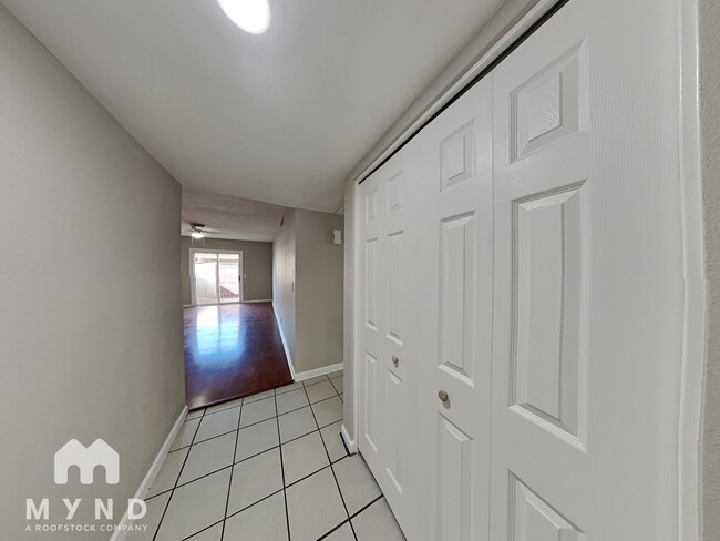 Building Photo - 20233 N 21st Dr