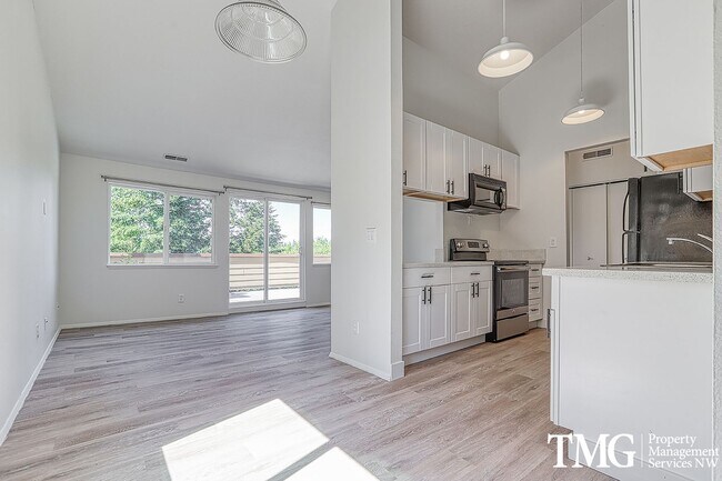 Foto del edificio - Amazing Open concept Condo in a secluded c...