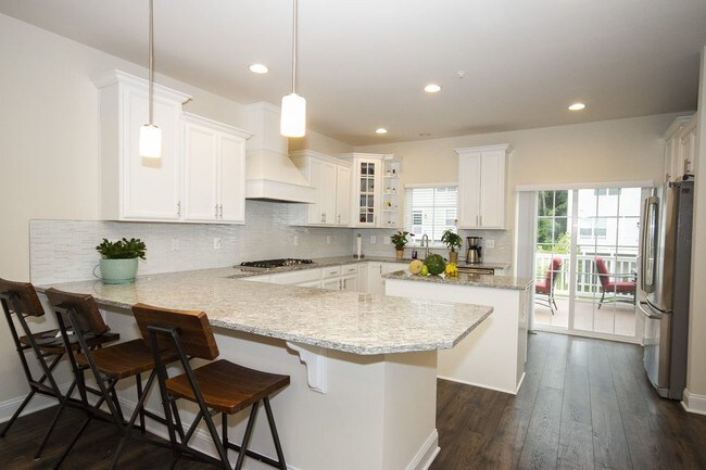 Building Photo - 1065 Red Clover Road