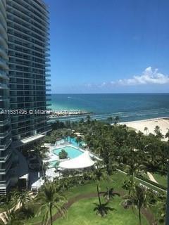 Foto del edificio - 10275 Collins Ave